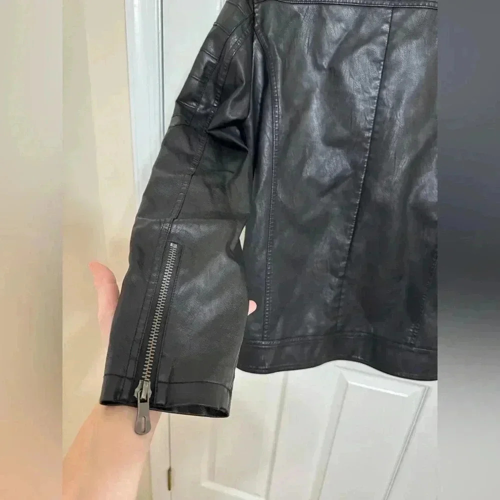 ChouYatou Men's Black Faux Leather Jacket Size: XS - Picture 5 of 16